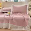 2026 Novo Modelo Conjunto de Três Peças Estilo Saia de Cama com Tapete Cool Bean