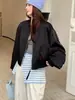Chaqueta de Béisbol Satinada de Estilo Coreano con Cuello Alto para Mujer, Nueva Moda Suelta Versátil Primavera 2026