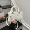 2026 Bolso Pequeño Ligero Nuevo para Mujer, Bolso Cruzado Versátil de Verano, Diseño de Nicho, Bolso Cuadrado Pequeño de Mano/Un Hombro
