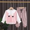 Conjunto nuevo de primavera y otoño 2025 para niñas y ropa para niños, conjunto de tres piezas de ropa infantil de moda, ropa infantil, ropa de otoño para bebé, una generación de cabello