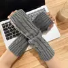 Mangas Cálidas para Manos de Viaje al Aire Libre de Otoño e Invierno Mangas Tejidas con Trenzas de Medio Dedo a la Moda Suéter Largo para Brazo y Muñeca Mangas Largas