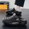 Zapatos con Agujeros para Hombre Verano Ropa Exterior Zapatos de Jardín Sandalias de Punta Cerrada Estilo Deportivo Casual Suela Gruesa Tallas Grandes Pantuflas