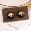 Pendientes Redondos Geométricos de Abeja Aguja Plateada Estilo Retro Francés Pendientes Sencillos Pendientes de Diseño Nicho Venta al por Mayor para Mujeres