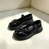 Zapatos de Festival para Niñas 26-39 Zapatos Negros Pequeños de Cuero Primavera y Otoño Nuevo Estilo Versión Coreana Zapatos de Princesa para Niñas Suela Suave Zapatos de Boca Baja