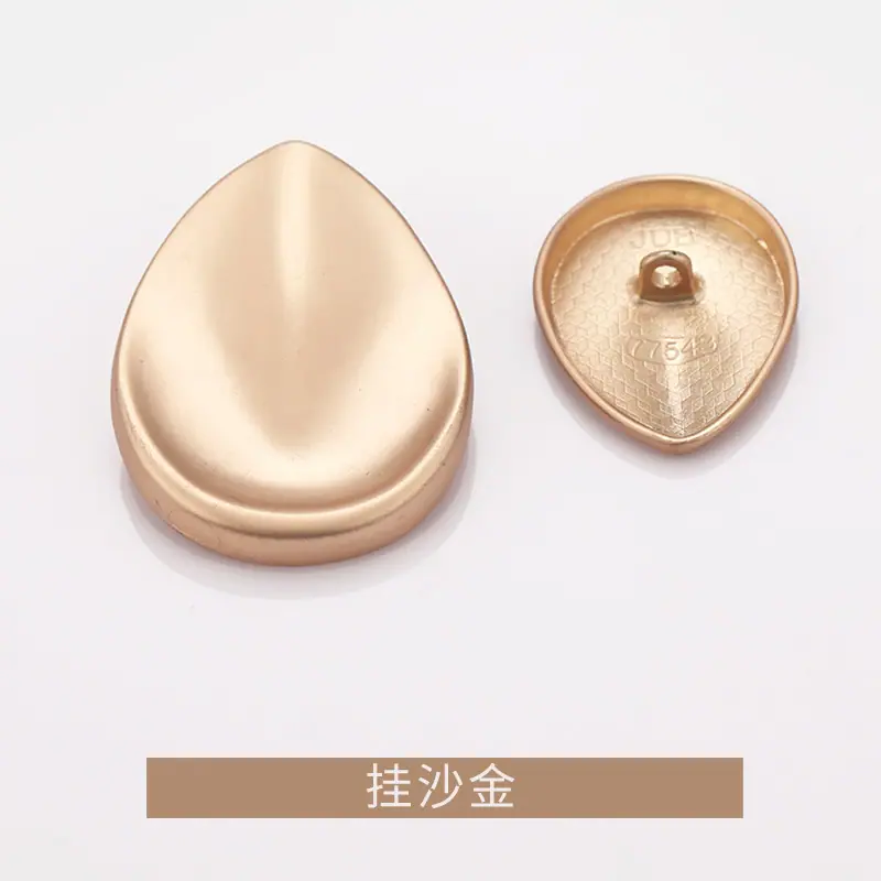 K23A6169挂沙金.jpg