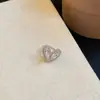 Cuffs de Zirconia Dulces y Cálidos sin Perforación para Mujer, Pendientes de Lujo Ligero de Nicho de Gama Alta, Clips para Orejas, Elegantes Accesorios para Orejas sin Dolor