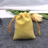 Vendas Diretas de Fábrica 7*9cm Saco de Veludo Cordão Bolso com Aba Calças 9*12cm Celular Presente Saco de Joias 8*10cm Atacado