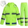 Capa de Chuva Fluorescente Verde e Amarela de Camada Dupla com Padrão de Grade Azul para Tráfego e Limpeza Urbana, Conjunto Dividido Refletivo para Administração Rodoviária, Tipo Dividido à Prova de Chuva Forte