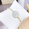 Tendência de moda concha microincrustada zircônia ornamentos de mão de menina tremem com a nova personalidade pulseira exagerada fabricantes atacado