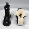 Botas Martin de cuero suave de moda, botas de nieve para mujer, nueva colección de invierno 2026, forradas de felpa y engrosadas, botines de estilo británico, botas de algodón cálidas para mujer