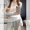 Top de Punto Atractivo con Ribete de Encaje en V de Manga Larga para Mujer, Nuevo Otoño Ajustado Adelgazante Camisa Básica de Chica Atrevida