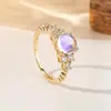 Anillo de Luz de Zirconia Incrustada en Oro Real Chapado en Cobre Transfronterizo Europeo y Americano Lujo Ligero Sensación de Alta Gama Anillo para el Dedo Joyería de Mano Versátil Fabricante Venta al por Mayor en Stock