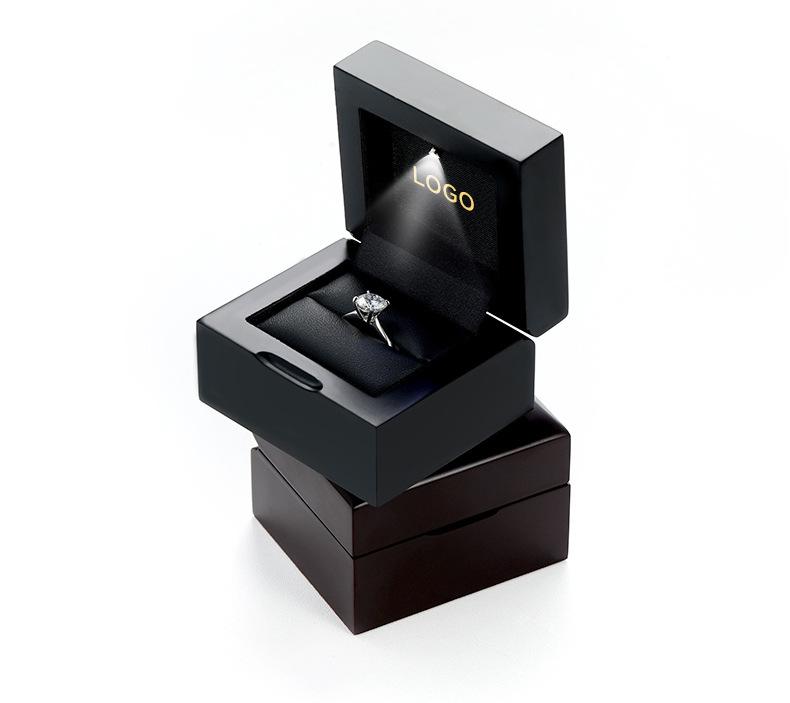 1-高档LED戒指木盒_05.jpg