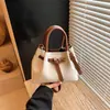 Bolso Cesta de Verduras Retro para Mujer 2025 Nuevo Moda Bolso Cubo de Mano de Ante Bolso Cruzado de Gama Alta para Otoño e Invierno