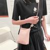 Bolsa de mensageiro móvel da moda 2022 Primavera Estilo Ocidental Simples Cor Sólida Pequena Bolsa Quadrada Casual Elegante Mini Bolsa de Ombro para Mulheres