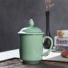 Taza de Té de Cerámica Celadón de Longquan Taza para Reuniones de Oficina con Tapa para Hombres y Mujeres Taza de Té de Hotel Taza Tallada