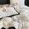 Juego de cuatro piezas de franela de leche fresco y simple funda de edredón de vellón de coral sábana de cama funda de edredón engrosada de invierno para dormitorio de estudiante juego de tres piezas
