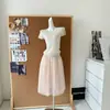Top de Malha de Linho e Liocel com Textura Old Money de Manga Curta + Saia Midi de Tule Bufante Off-White
