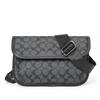 En Stock Venta al por Mayor Bolsas Pequeñas para Hombres Europeos y Americanos Bolsos de Hombro de Marca de Moda para Jóvenes Bolsos Cruzados de Calle para Exteriores Nuevo Modelo 2026