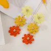Aretes de Margarita de Rafia Transfronterizos, Aretes Florales Dulces y Delicados Tejidos a Mano, Aretes Estilo Vacaciones en la Playa