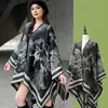 Nuevos Chalecos de Punto Cálidos Europeos y Americanos para Otoño e Invierno, Ponchos Geométricos Divididos Tejidos de Venta Caliente Transfronteriza, Bufandas al por Mayor de Fábrica