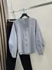 Camisa de moda estilo Hong Kong, doble botonadura, cuello mao pequeño, manga larga, top rejuvenecedor, novedad otoño 2026, holgada, versátil