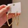 Brincos Pendentes Curvos de Bambu com Diamantes Incrustados de Agulha de Prata Luxo Leve Exquisitos de Alta Qualidade Versáteis Elegantes para Mulheres