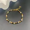 Diseño de Nicho Retro Piedra Natural Cadena de Clavícula con Perlas Negras y Blancas para Mujer Estilo Ins Hecho a Mano Personalizado Versátil Collar para Mujer