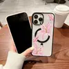 Adecuado para Funda Magnética para Teléfono Apple 17 Dos en Uno iPhone 18 Promax Flor Rosa Estambre Agujero Grande 16 Funda Protectora