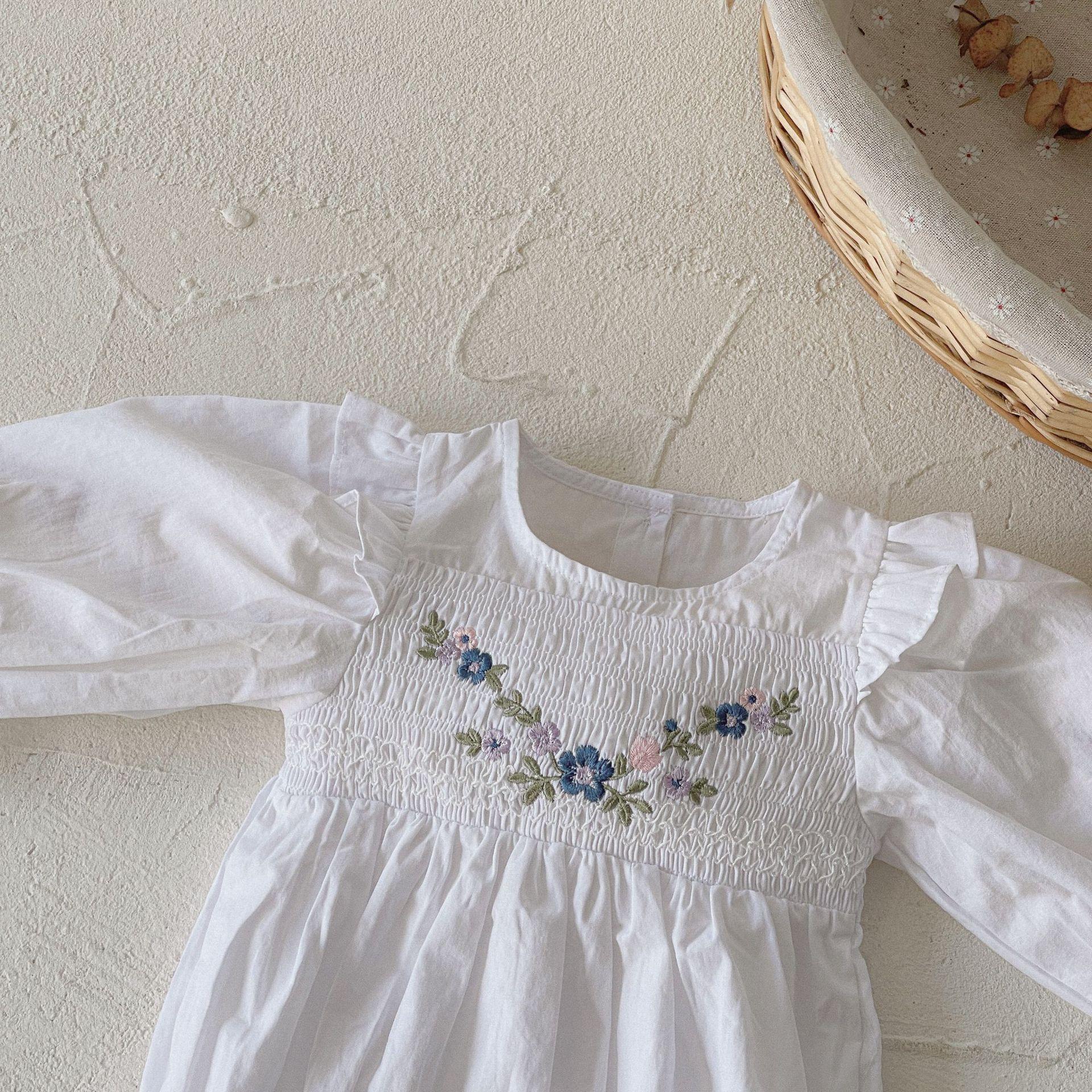 20智贝详情图女童精致花朵刺绣打揽飞袖甜美公主连衣裙女宝宝儿