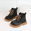 Botas de Cuero para Niñas 2026 Otoño Nuevo Estilo Suela Suave Antideslizantes Botas Martin Elegantes Negras Individuales para Niñas Pequeñas Botas Cortas de Estudiante