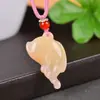 Pingente Fivela de Segurança de Jade Branco Seda Dourada de Xinjiang Golfinho Tianzhu Calcedônia Joia Feijão de Bênção Auspiciosa Pingente de Corrente de Suéter