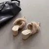 Salto Alto Peludo Bico Fino Feminino Retro Francês Plataforma 2026 Inverno Novo Estilo Salto Fino Elegante Mules Versáteis