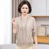 Traje de punto de manga larga para mujer de mediana edad, tejido de punto de alta gama, nuevo estilo primavera y otoño 2026, traje de camiseta de punto de alta gama para madre