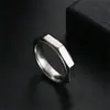 Anillo octogonal de acero de titanio con diseño personalizado, moda INS simple popular para pareja, joyería transfronteriza de Europa y Estados Unidos