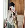 Camiseta de Manga Corta con Empalme de Encaje Amarillo para Mujer 2025 Verano Nicho Holgada Versátil Casual Top con Cuello en V