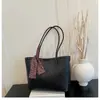 Elegante bolso tote tejido para mujer, gran capacidad, diseño retro y minimalista, adecuado para el trabajo y los desplazamientos, elegante bolso de hombro