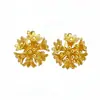 Tarrachas de Orelha em Cluster de Flores Galvanizadas com Ouro Real 18K, Brincos de Nicho Exquisitos e Versáteis com um Toque de Luxo Leve e de Alta Qualidade para Mulheres