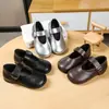 Zapatos de Cuero Infantiles Estilo Francés 2026 Primavera y Otoño Nuevos Versión Coreana Zapatos Planos de Princesa para Niñas Mocasines de Suela Blanda Zapatos Individuales