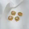 Color Dorado Mate Conservador de Color Perla Incrustada Antigua Ojo de Gato Ópalo Lunar Flor Geométrica Forma de Trébol de Cuatro Hojas Cuentas Espaciadoras Accesorios para Manualidades