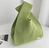 Bolso de Mano Tejido de Malla Hueca Versátil para Primavera y Verano Gran Capacidad Color Sólido Bolso de Muñeca Bolso Organizador para Teléfono Móvil y Cosméticos para Mujer