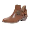 Botas western curtas retrô boêmias para mulheres, botas versáteis de corte baixo com fivela de cinto, botinhas com tachas recortadas, sapatos femininos de outono e inverno