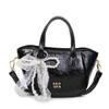 Bolsa Casual Simples Versátil Bolsa Saco para Mulheres 2025 Novo Estilo Bolsa de Ombro Texturizada tipo Cesta Bolsa Transversal Retrô