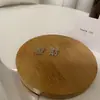 Brincos de Agulha de Prata S925 Estilo Ins Feminino Elegante Lindo Design de Nicho Clipe de Orelha Joias de Luxo Leve Avançado Atacado