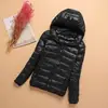 Precio especial [liquidación] nueva chaqueta ligera de plumón y algodón, corta con capucha, cuello alto, para mujer, talla grande