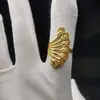 Anillo de Oro Aluvial para Mujer que No Se Desvanecerá por Mucho Tiempo, Diseño de Nicho de Alta Gama Abierto, Accesorios Exagerados Retro Imitación Oro, Producto Nuevo