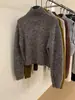 Suéter Corto Suéter de Lana Pura Francés Holgado Cuello Alto Tejido para Mujer Otoño e Invierno Engrosado Pequeño Elegante Hilo Floral Top
