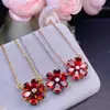 Trébol de Cuatro Hojas de la Suerte Venta en Vivo de Moda Nuevo Granate Natural Colgante de Moda de Lujo Ligero Collar Piedra Principal 4X
