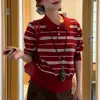 Camiseta de manga larga para mujer de principios de otoño, nuevo diseño 2026, conjunto de top tipo polo de punto a rayas rojas y pantalones