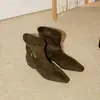 Nuevas Botas Cortas Adelgazantes de Estilo Coreano Sencillas con Hebilla para Mujer Otoño/Invierno 2026, Botas de Moda de Gamuza con Punta Afilada para Aumentar la Altura para Otoño e Invierno